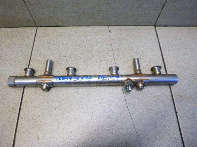 Рейка топливная (рампа)