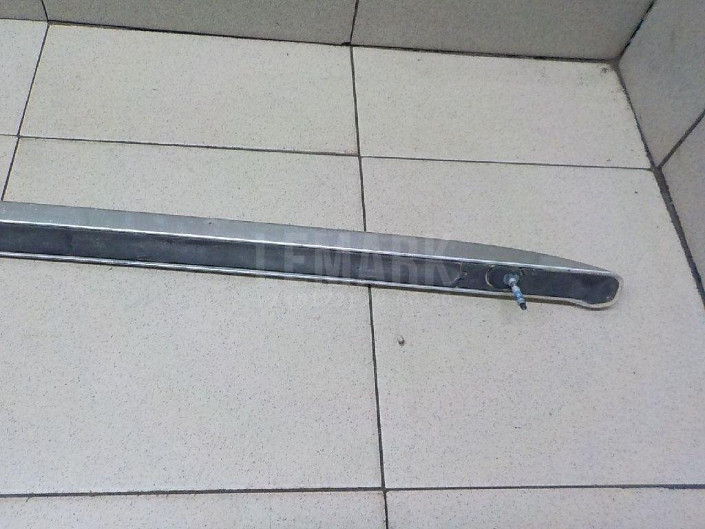 Рейлинг правый (планка на крышу)