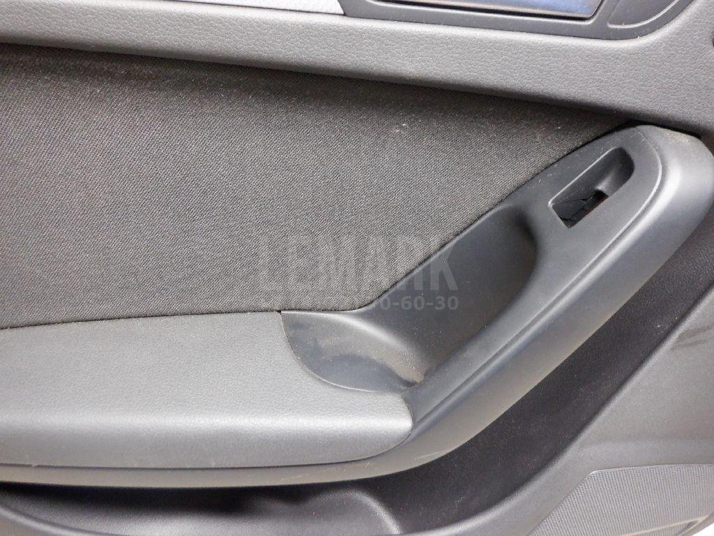 Обшивка двери задней левой