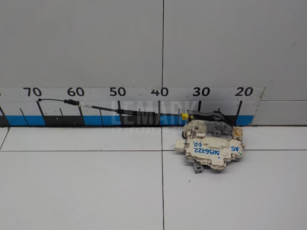 Замок двери передней правой