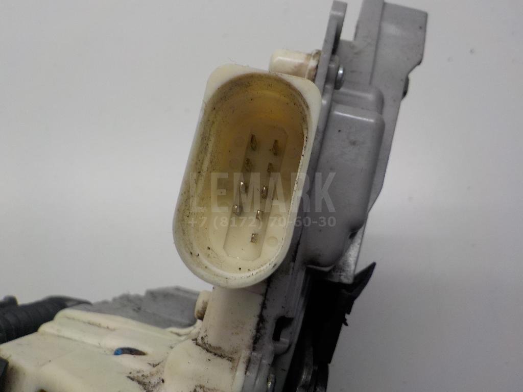 Замок двери передней правой