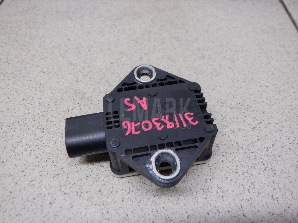 Датчик ускорения