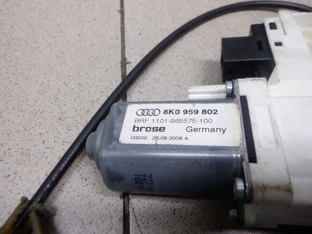 Стеклоподъемник электр. передний правый