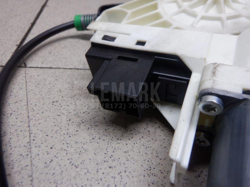 Стеклоподъемник электр. передний правый