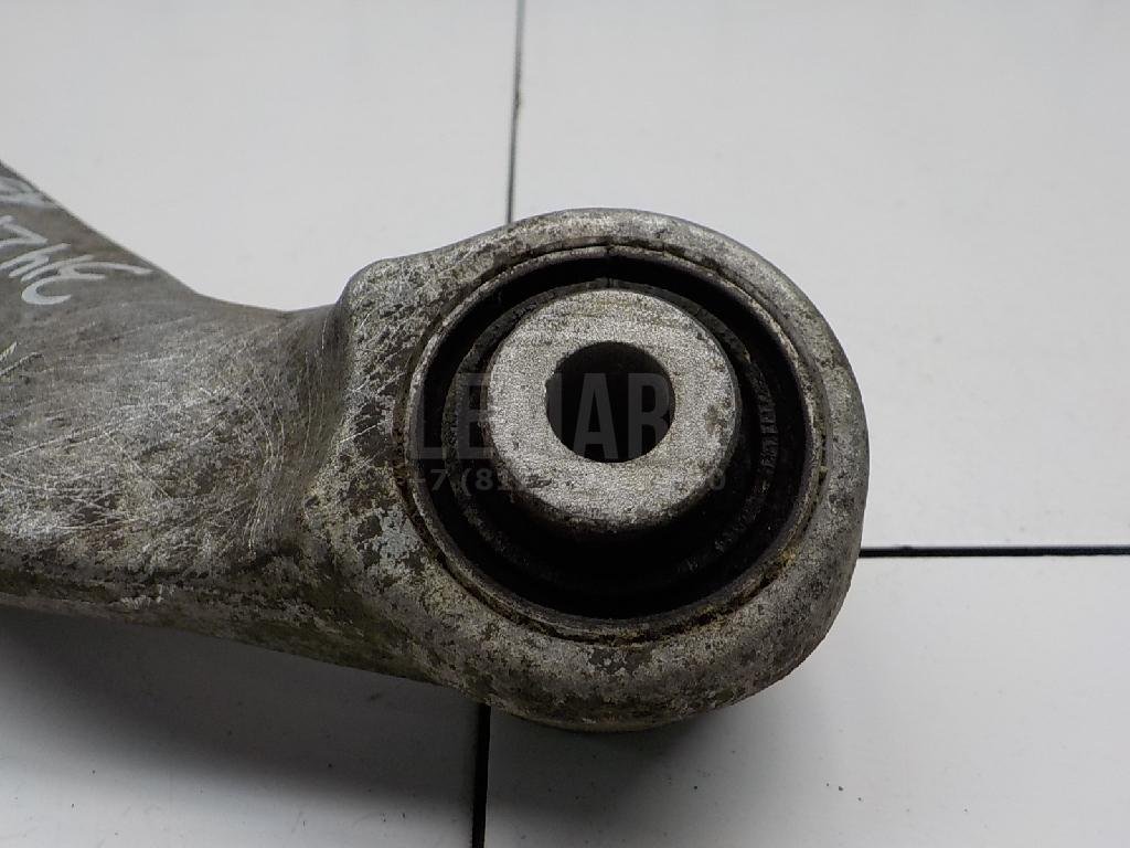 Рычаг задний верхний правый