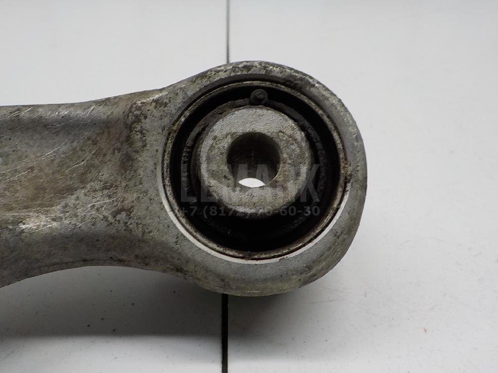 Рычаг задний верхний правый