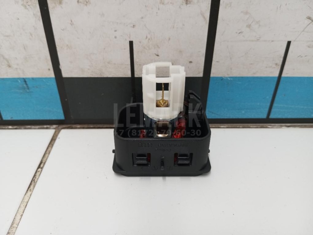 Гнездо прикуривателя