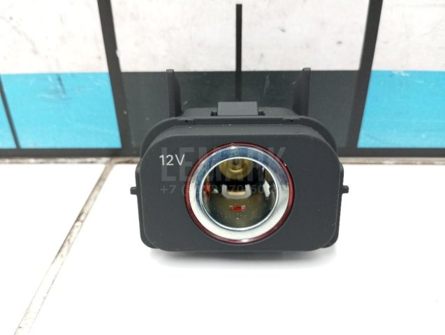 Гнездо прикуривателя