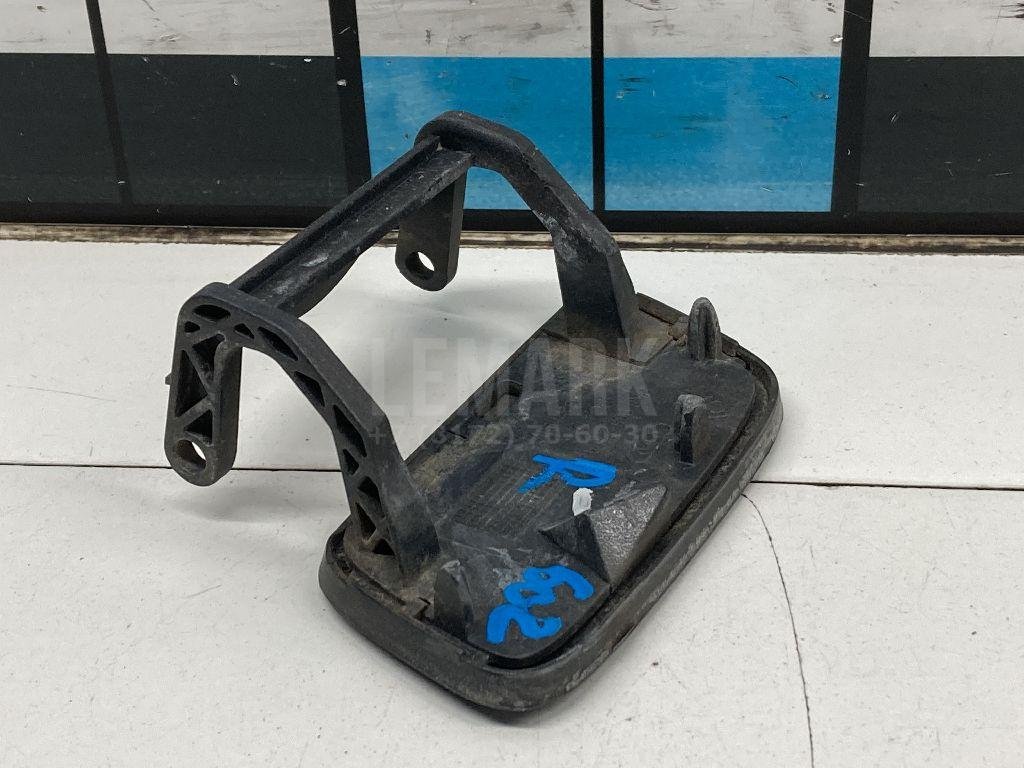 Крышка форсунки омывателя