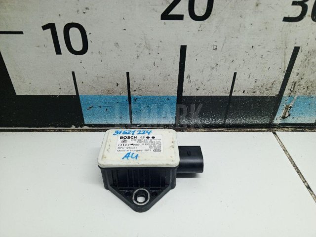 Датчик ускорения