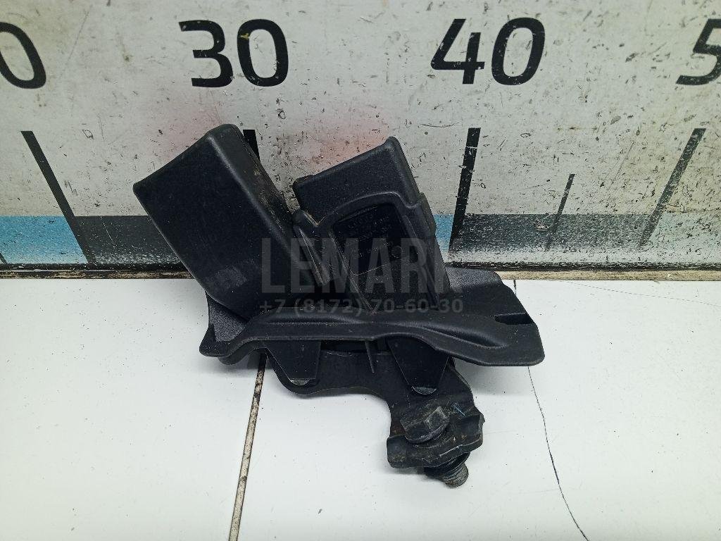 Ответная часть ремня безопасности