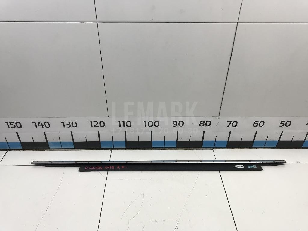 Накладка стекла заднего правого