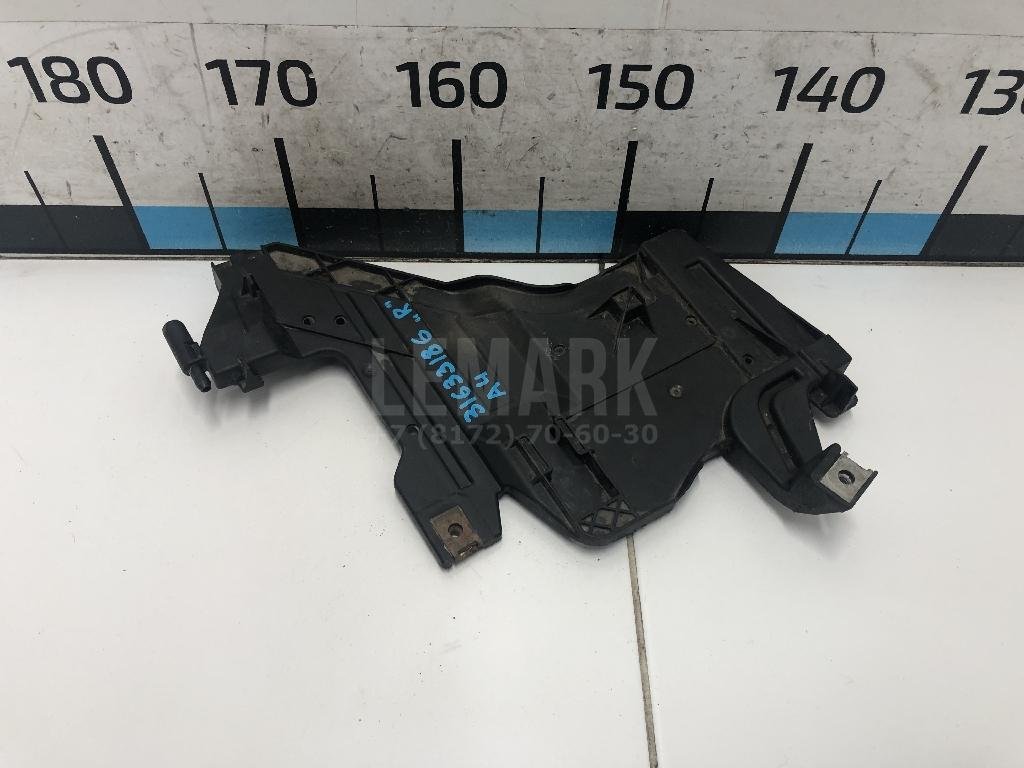 Кронштейн крепления фары