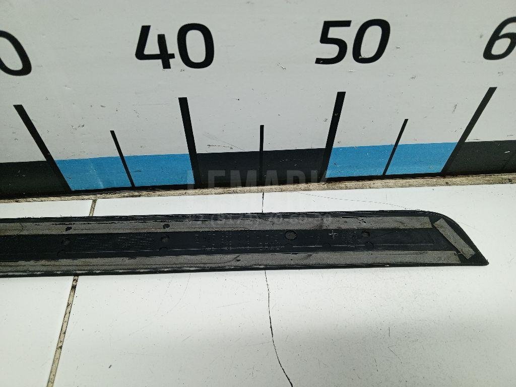 Накладка порога (внутренняя)