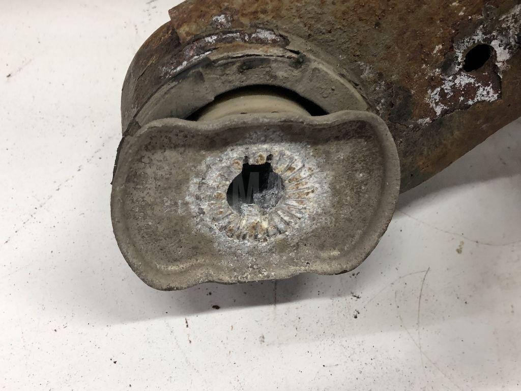 Балка задняя