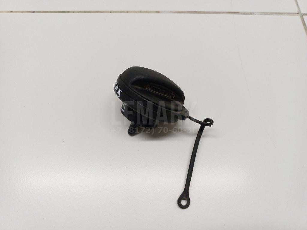 Крышка топливного бака