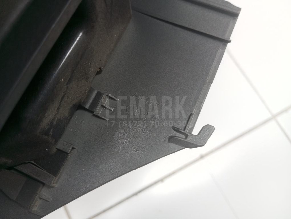 Кожух рулевой колонки нижний