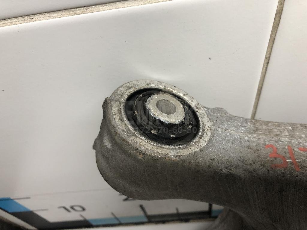 Рычаг задний нижний правый