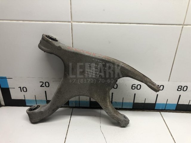 Рычаг задний нижний правый