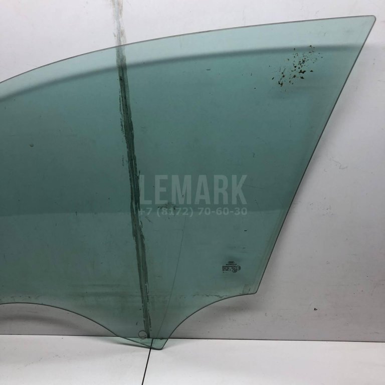 Стекло двери передней правой