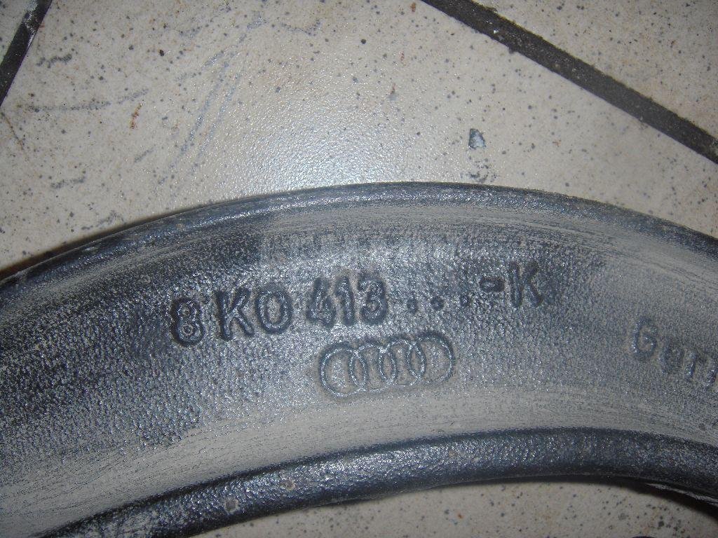 Кронштейн амортизатора правый