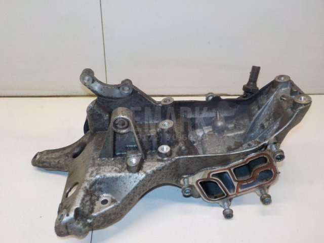 Кронштейн генератора