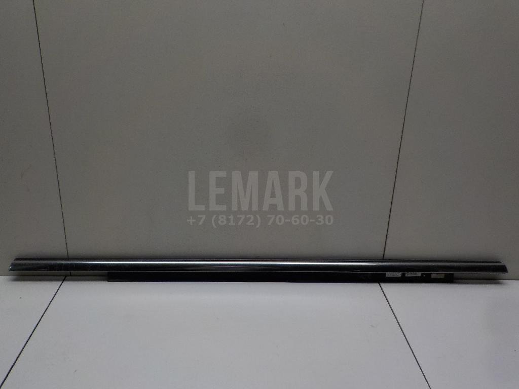 Накладка стекла заднего правого