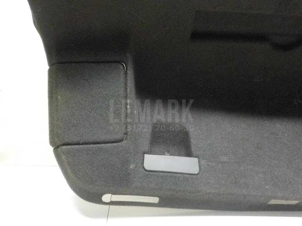 Обшивка крышки багажника