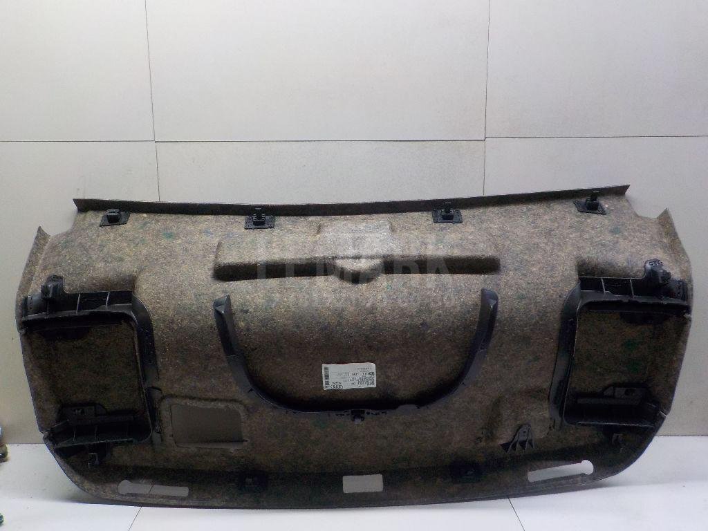 Обшивка крышки багажника