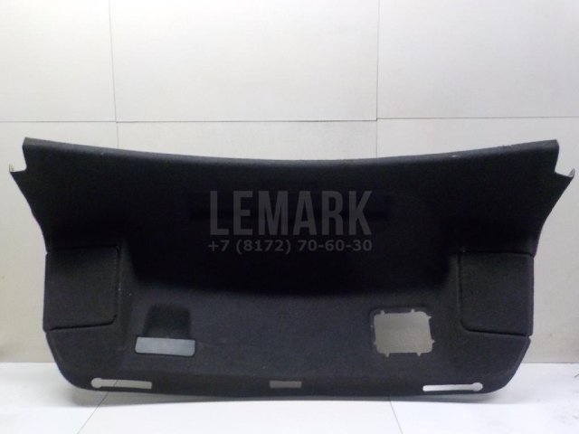 Обшивка крышки багажника