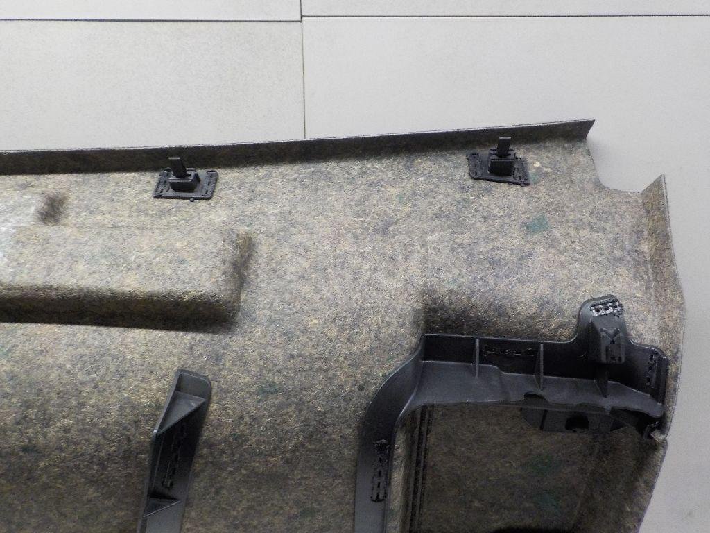 Обшивка крышки багажника