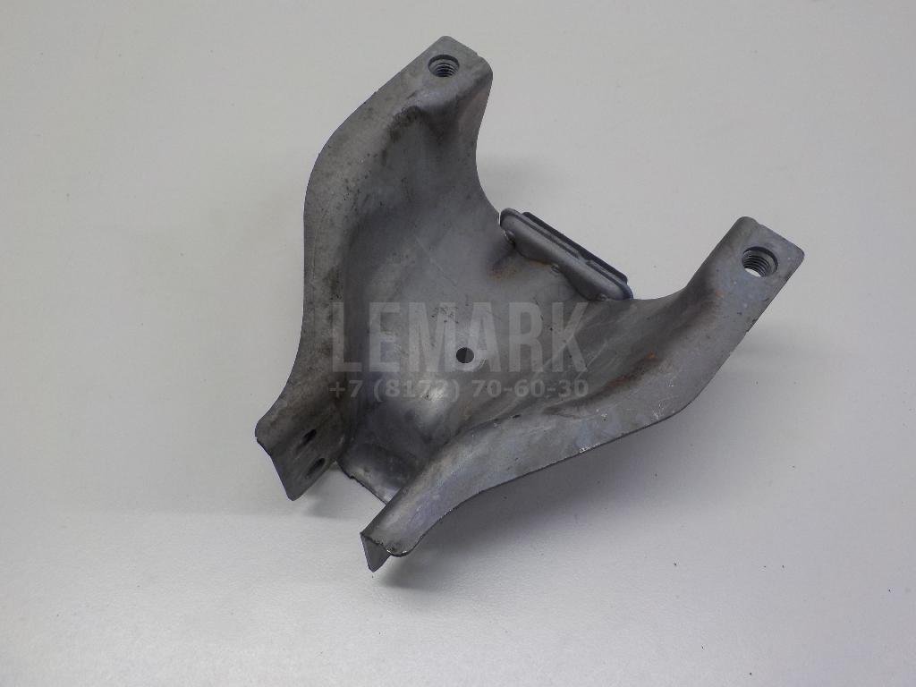 Кронштейн опоры двигателя