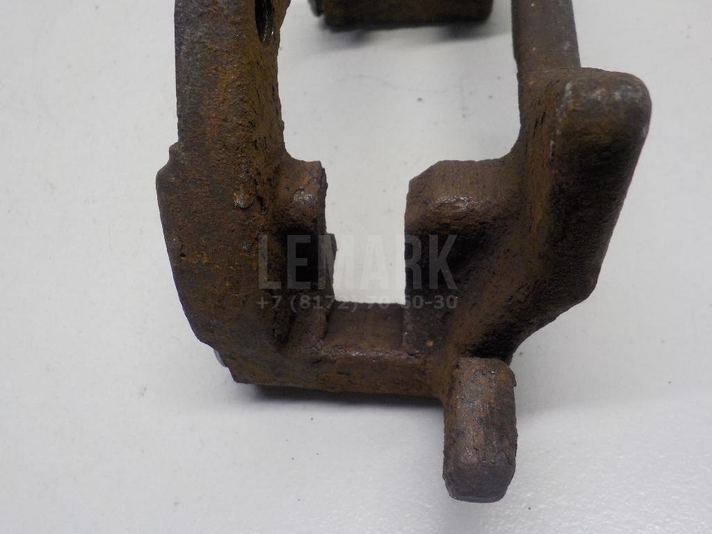 Скоба суппорта заднего правого