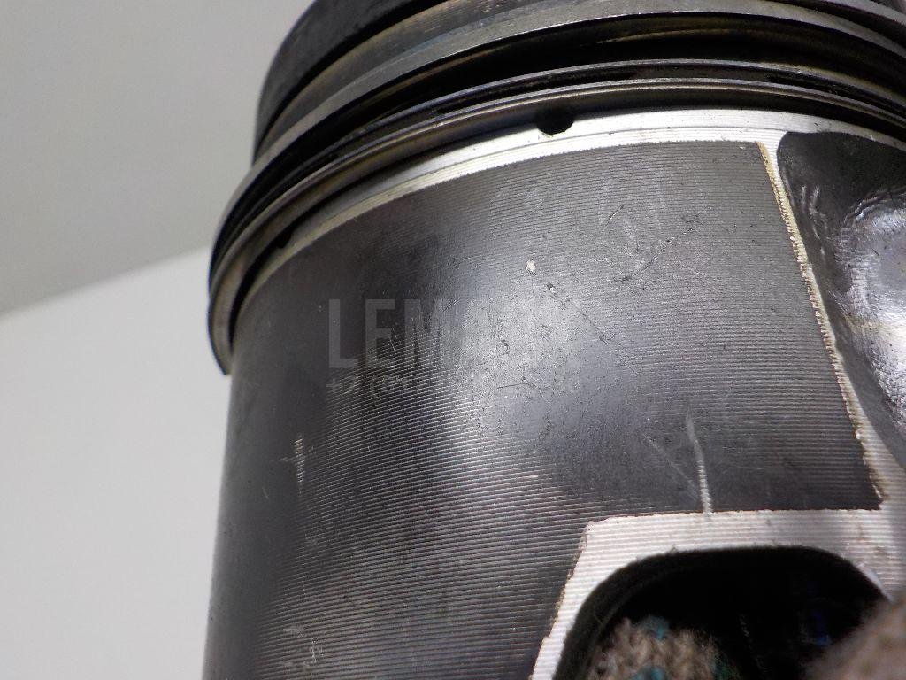 Поршень для  Audi A4 [B9] 2015