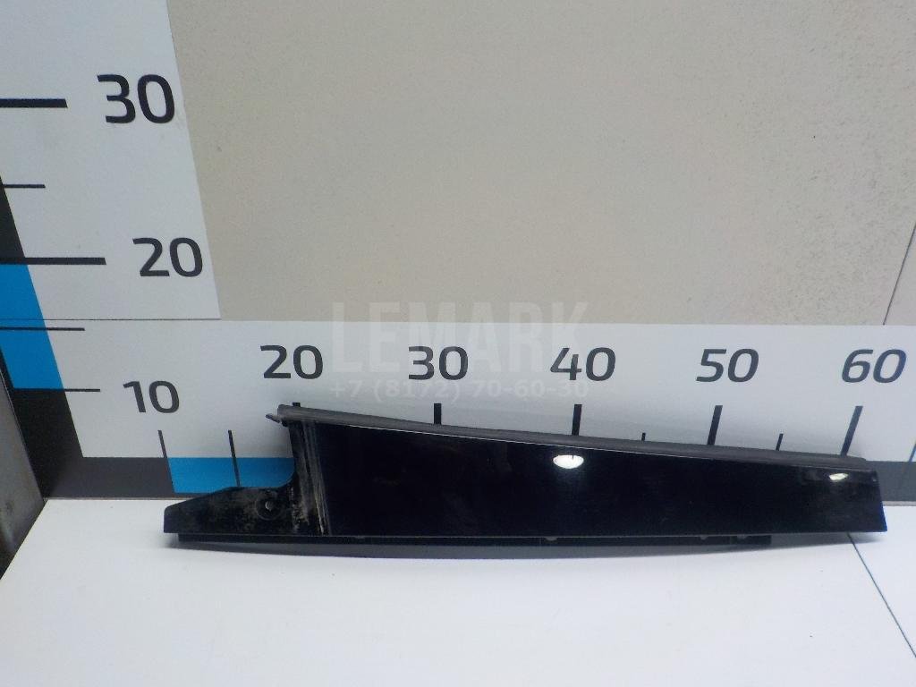 Накладка двери задней левой