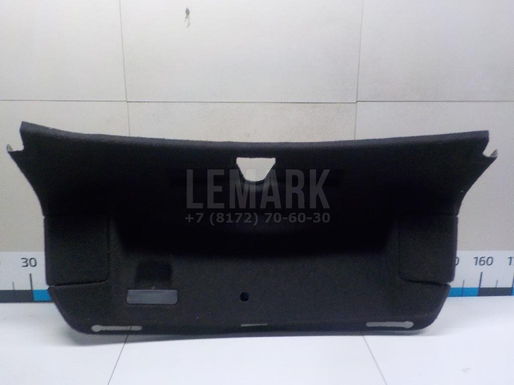 Обшивка крышки багажника