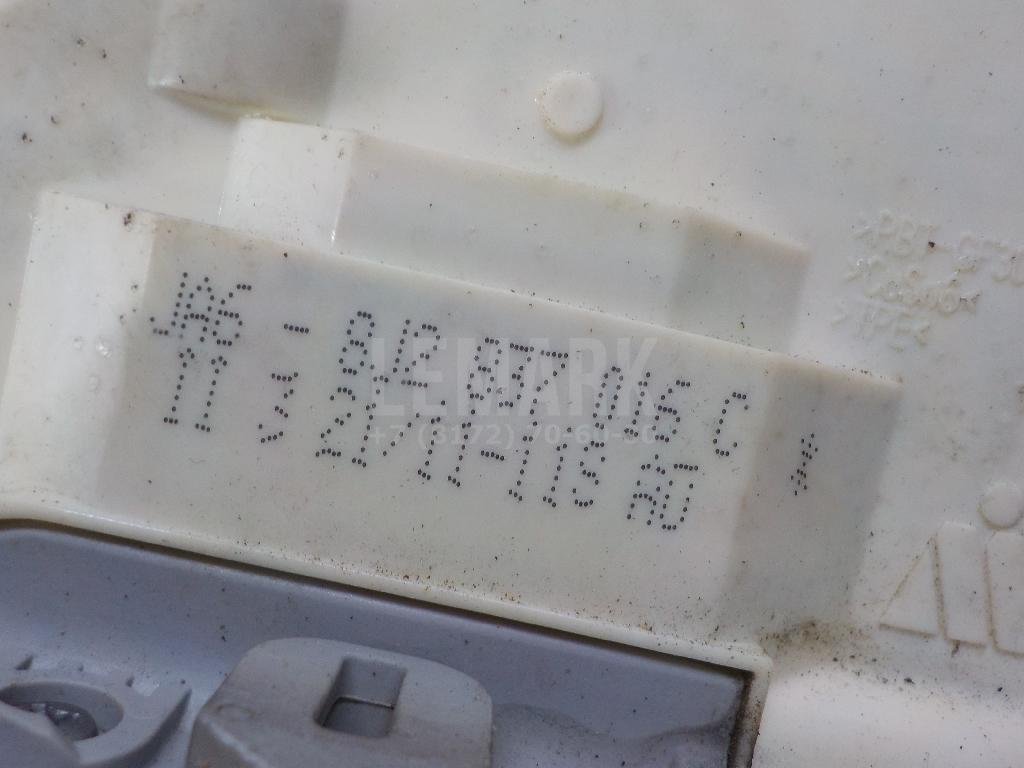 Замок двери передней правой