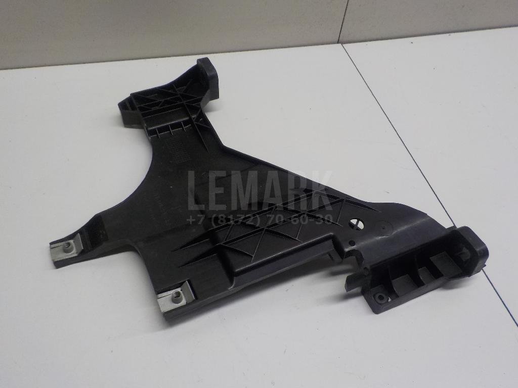 Кронштейн фар правый