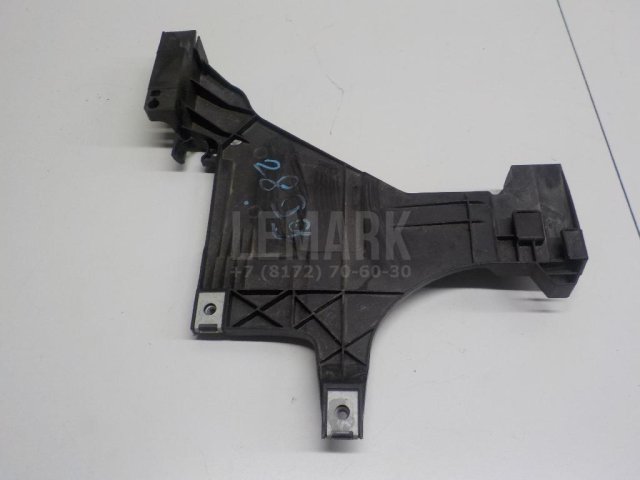 Кронштейн фар правый