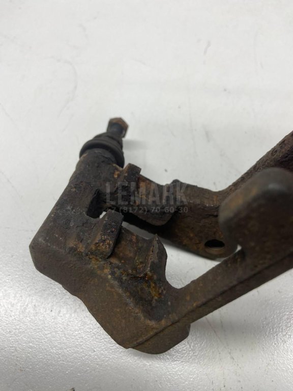 Скоба суппорта заднего правого