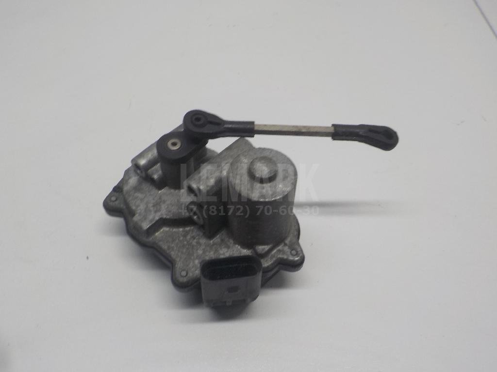 Механизм изменения длины впускного коллектора