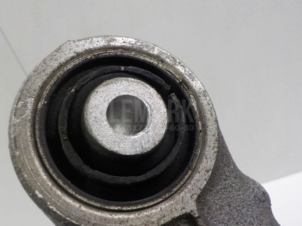 Рычаг задний нижний правый