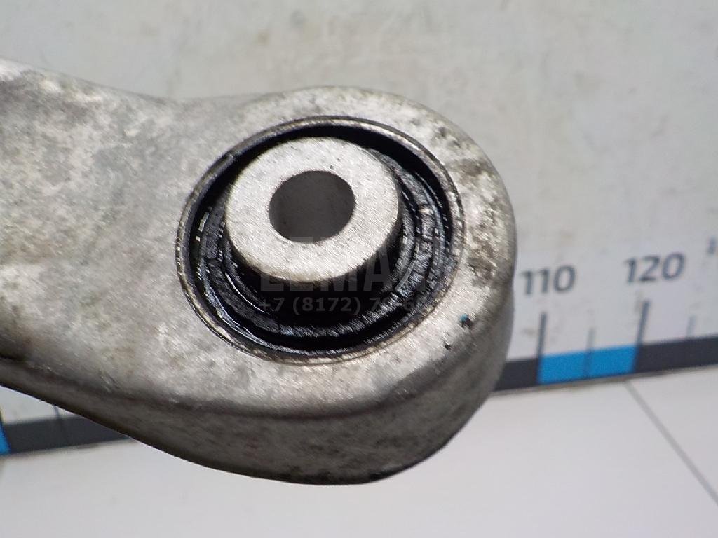 Рычаг задний верхний правый