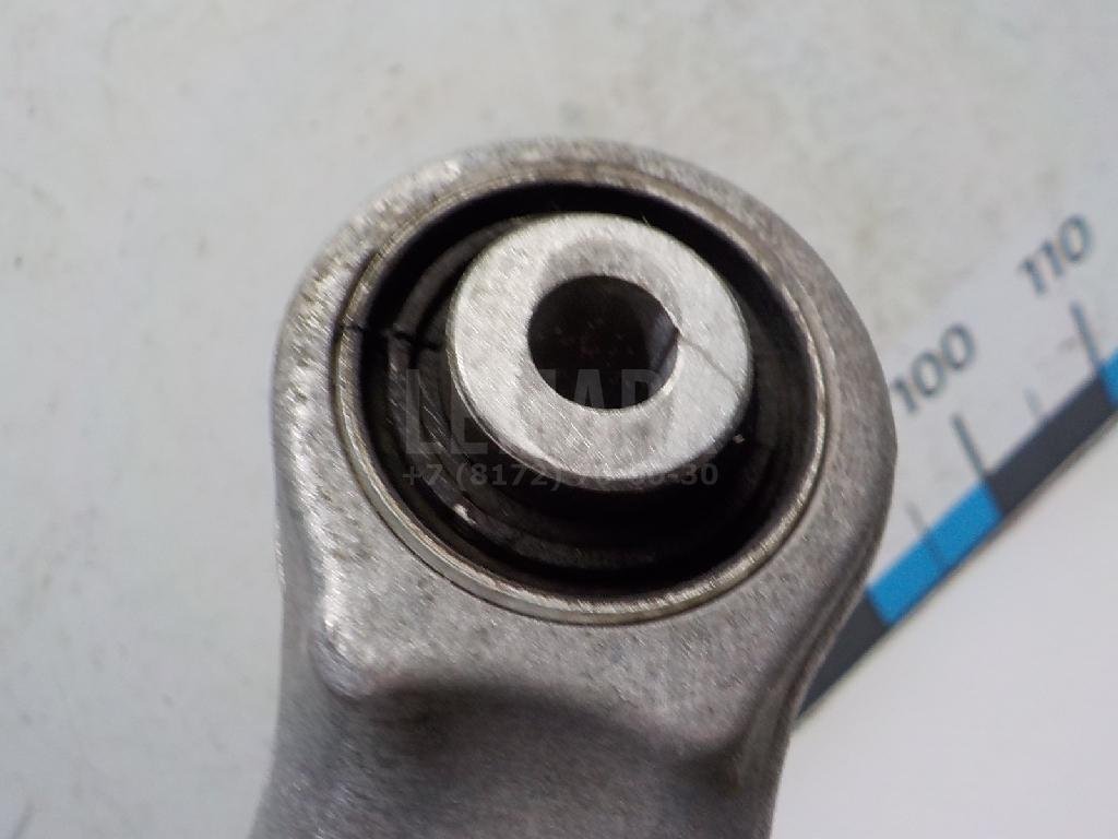 Рычаг задний верхний правый