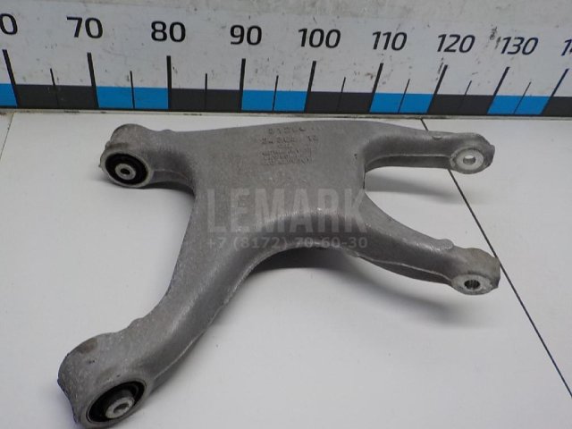 Рычаг задний нижний правый