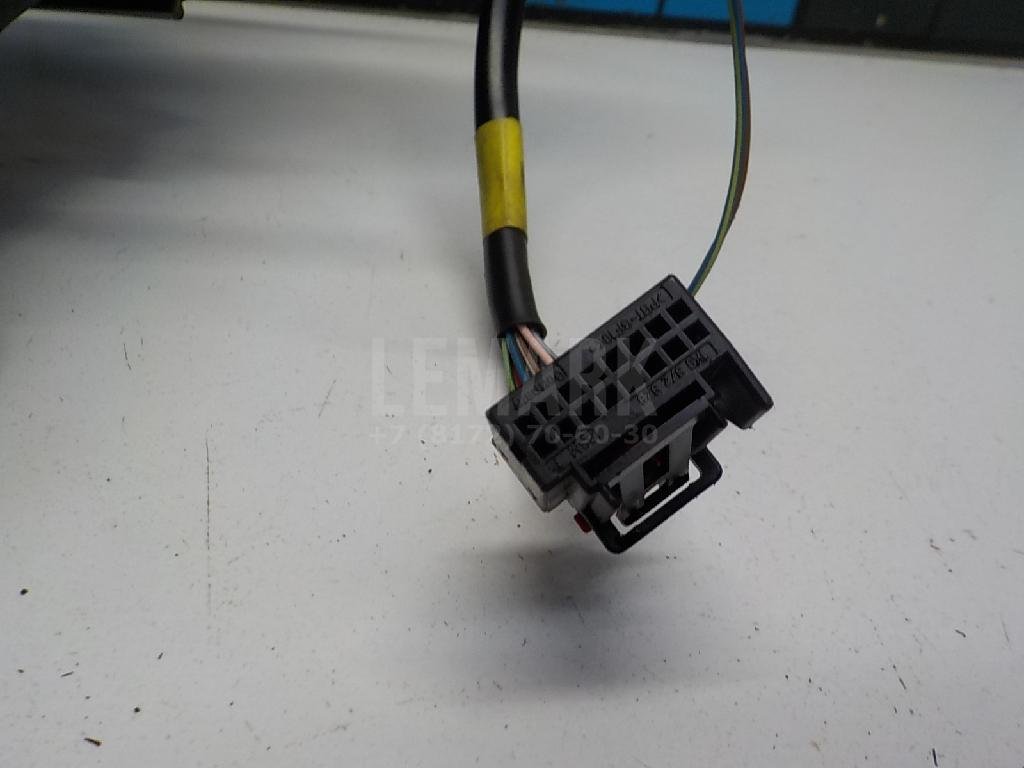 Крышка корпуса зеркала правого