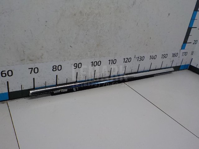 Накладка стекла заднего левого