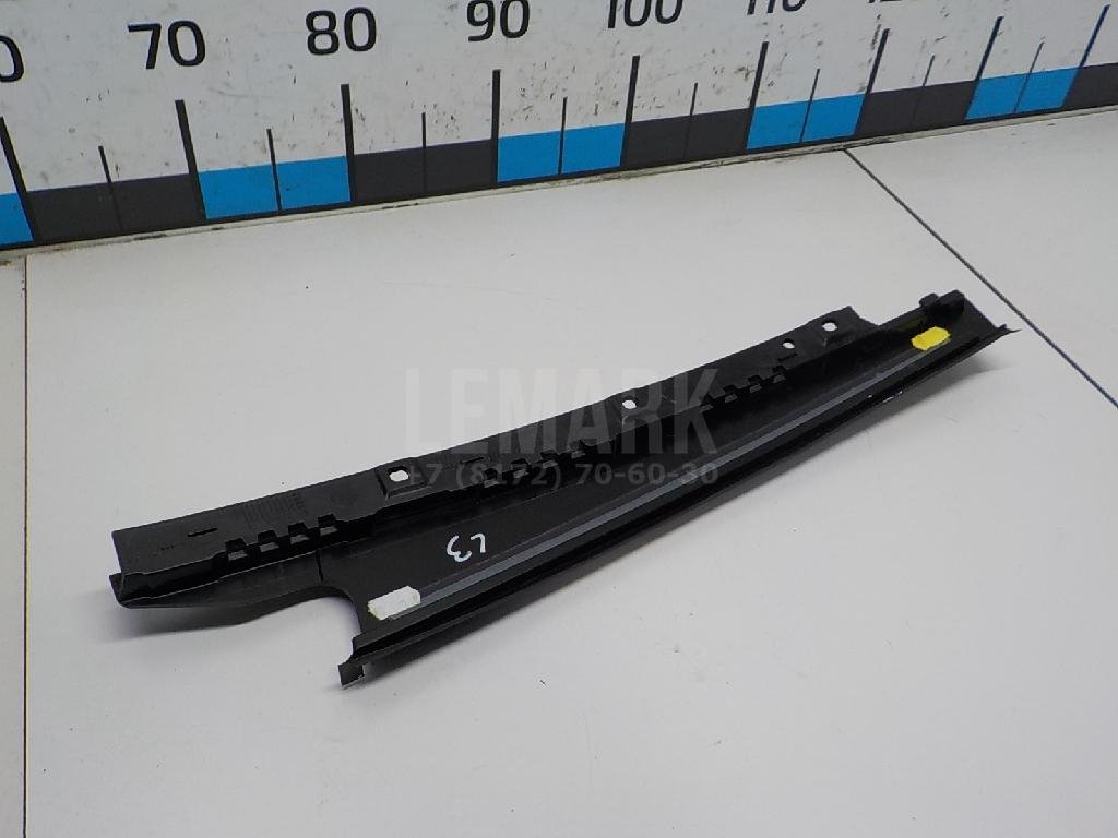 Накладка двери задней левой