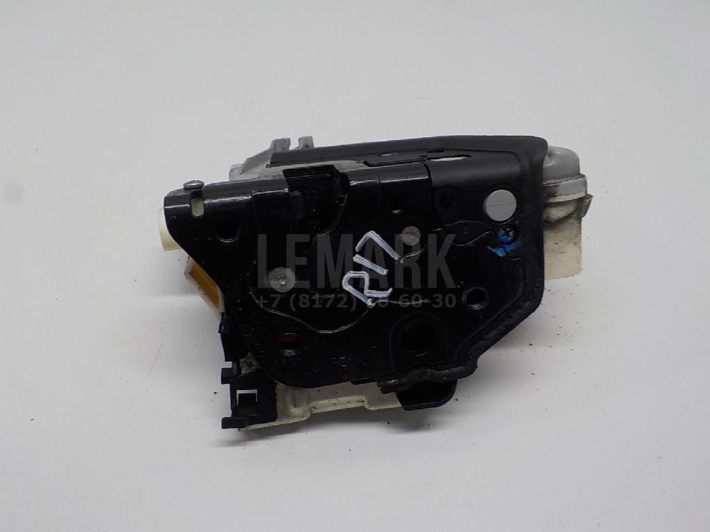 Замок двери передней правой