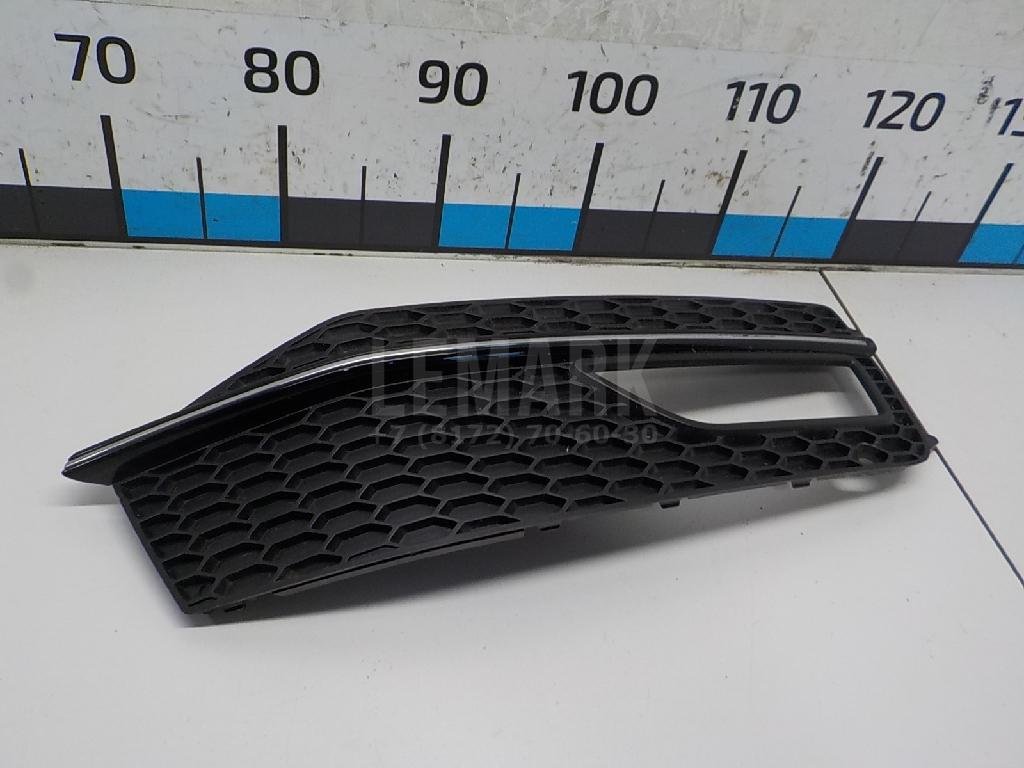 Решетка в бампер правая